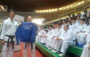 consegna divisa