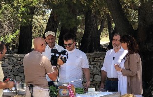 5dbcdaf5-aab2-4376-89fa-608cd74baf33