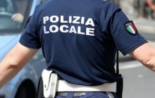 polizia_locale_2-679d2d0f882742a586abaeefb40e5812