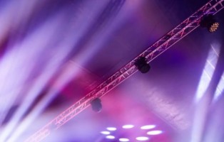 luci-e0b53d17b62e915652da51a062ee5d9b